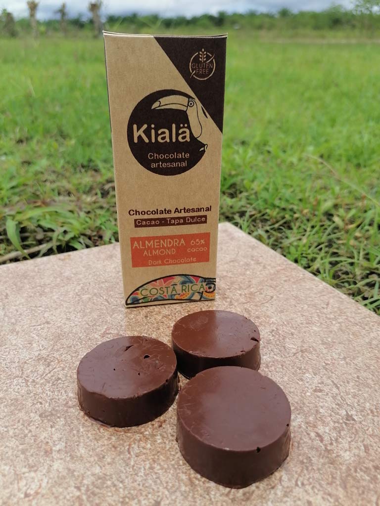 Chocolates Artesanales con Tapa Dulce 65% de cacao – sin Gluten – 4 Sabores – Kialä